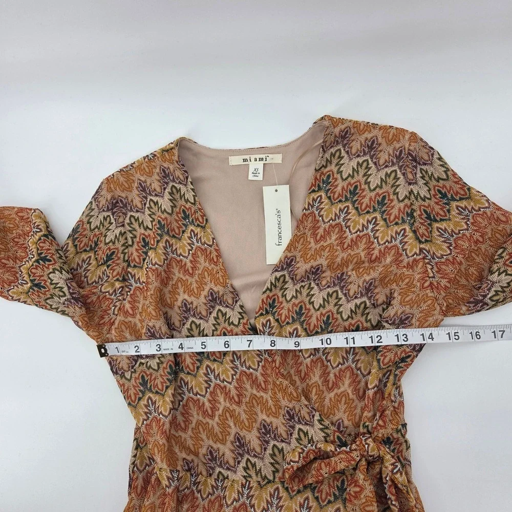 Francesca's Mi Ami Wrap Dress XS‎ Mustard Zigzag Metallic Long Sleeve Boho Retro